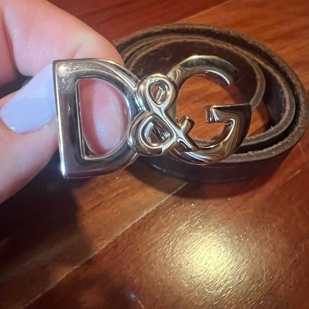 Dolce & Gabbana brown thin leather belt.